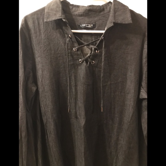 Lisette & B.C Cothing tops both for 40$ - Picture 7 of 7